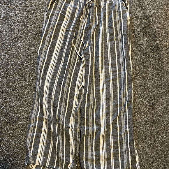 Briggs New York Pants - Striped Gray and White Women's Pants